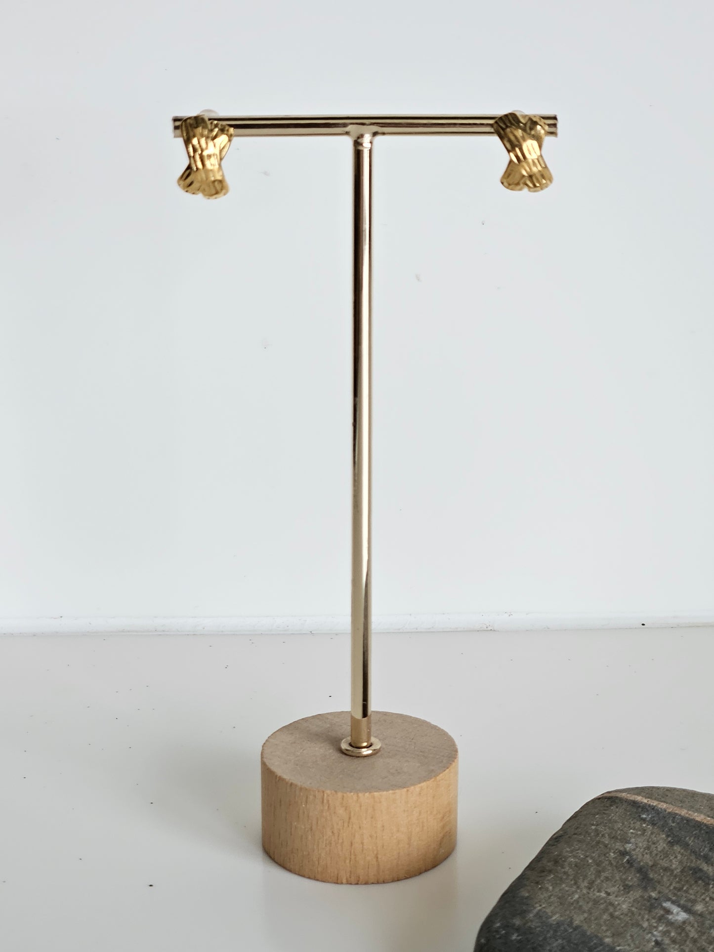 Studs CROSS